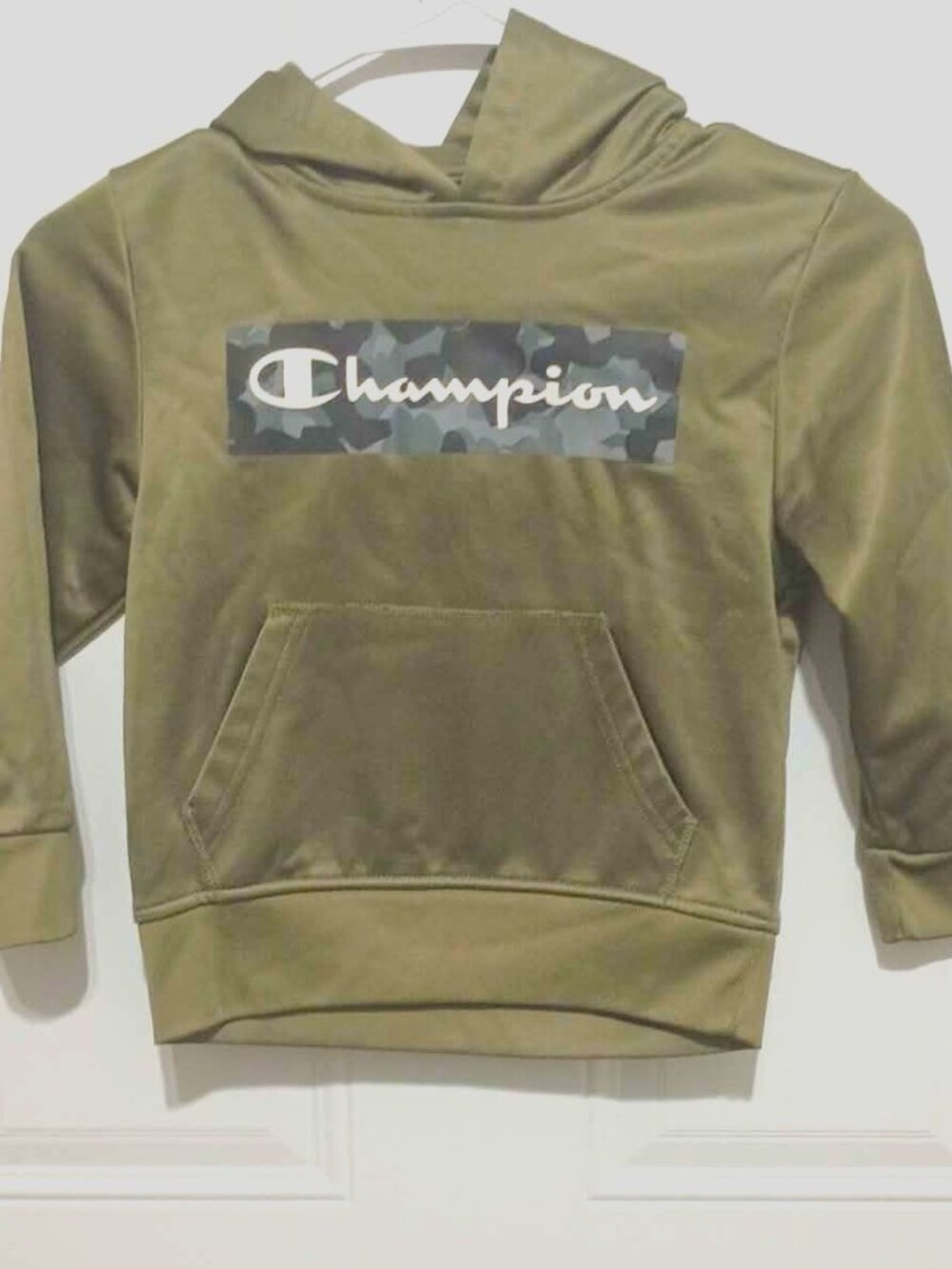 Champion Boys Size 6 Olive Green Hoodie